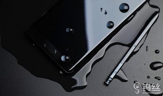 三星深陷爆炸門的背后 你手機里的電池安全嗎？_pic1