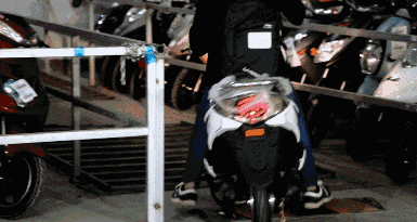 專業(yè)生產(chǎn)PVC護(hù)套、銅排、鋁排、新能源電池銅/鋁軟連接-人禾電子